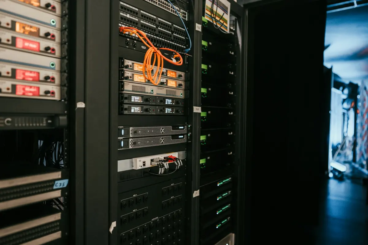 Noodstroom serverruimte thuis Noord-Brabant: UPS-gids